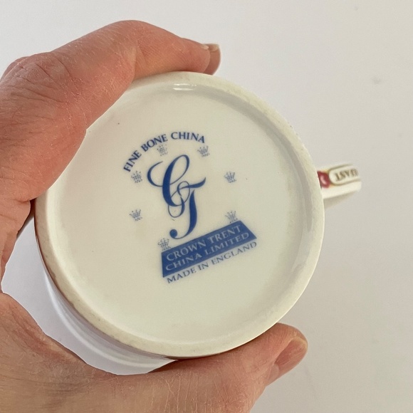 Crown Trent China Limited, Made In England Breakfast Mug Cup Floral Teapot - Picture 10 of 12